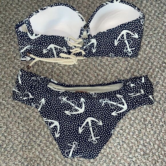 EXCELLENT CONDITION WOMENS SMALL / MEDIUM BETSEY JOHNSON AHOY BABES BIKINI SET - Picture 7 of 8